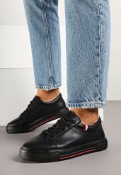 Czarne Sneakersy Tenisówki ze Skóry Naturalnej Zdobione Perforacją Tillirene. Czarne trampki Renee, z aplikacjami, z jeansu, bez zapięcia. W wyprzedaży za 159.99 zł.