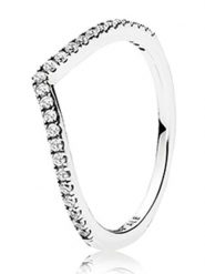 Pandora Srebrny pierścionek z cyrkoniami rozmiar: 52. Szare pierścionki Pandora, z cyrkonią, srebrne. Za 130.99 zł.