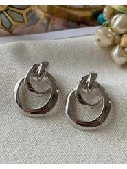 Luseera Pozłacane kolczyki-wkrętki rozmiar: onesize. Szare kolczyki Luseera, pozłacane. Za 34.99 zł.