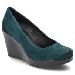 Niebieskie Czółenka Karino Damskie Półbuty Na Koturnie. Niebieskie półbuty wsuwane Karino, bez wzorów, z weluru, eleganckie, bez obcasa, na koturnie. Za 249.00 zł.
