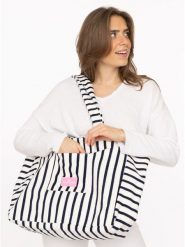 Zwillingsherz Shopper bag w kolorze czarno-białym rozmiar: onesize. Białe shopper bag Zwillingsherz, bez wzorów, z materiału, na ramię, bez dodatków. Za 104.99 zł.