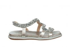 Sandały Laura Vita Maxine 04 Argent 202070, Srebrny, Skóra ekologiczna - 38. Szare sandały LAURA VITA, bez wzorów, z materiału, eleganckie, bez obcasa, na płaskiej podeszwie, bez zapięcia. W wyprzedaży za 179.10 zł.