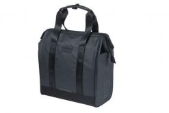 Basil Grand torba na rower plandeka 23L z hakami MIK. Czarne torby na laptopa BASIL, bez wzorów, ze skóry, na ramię. Za 323.49 zł.