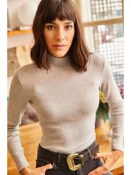 Happiness Istanbul Sweter w kolorze szarobrązowym rozmiar: onesize. Brązowe swetry Happiness Istanbul, bez wzorów, bez ramiączek. Za 39.99 zł.