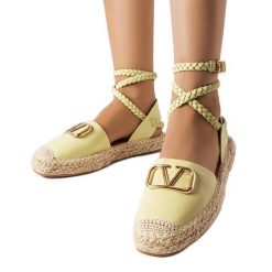 Zielone wiązane espadryle Parent. Zielone espadryle z aplikacjami, z koronki, boho, z otwartym noskiem, bez obcasa, na platformie. Za 84.79 zł.