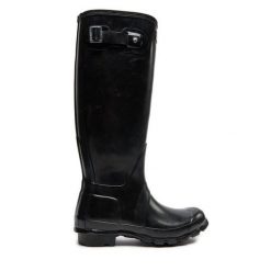 Kalosze Hunter. Czarne kalosze Hunter, bez wzorów, bez zapięcia. Za 419.99 zł.