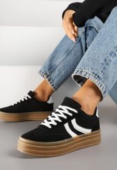 Czarne Sneakersy Typu Kultowe Tenisówki na Grubej Podeszwie z Tłoczeniem Lisanitea. Czarne trampki Renee, bez wzorów, z jeansu, bez zapięcia. W wyprzedaży za 75.99 zł.