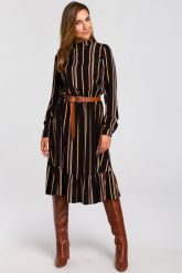 Sukienka boho w paski z falbaną na dole i paskiem brązowa wiskoza. Brązowe sukienki Sukienki.shop, do pracy, s, bez wzorów, z wiskozy, biznesowe, bez kołnierzyka, bez ramiączek. Za 249.00 zł.