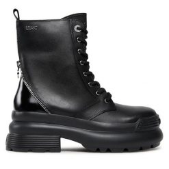 Botki Liu Jo. Czarne botki Liu Jo, bez wzorów, bez obcasa, na płaskiej podeszwie, bez zapięcia. Za 719.99 zł.