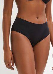 Figi panty Feel Comfort bezszwowe (3 pary). Czarne figi bonprix, bez wzorów. Za 82.99 zł.