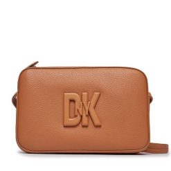Torebka DKNY. Brązowe torebki klasyczne DKNY, bez wzorów, klasyczne, bez dodatków. Za 1,389.00 zł.