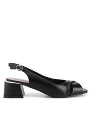 Clara Barson Sandały WFA3831-1 Czarny. Czarne sandały Clara Barson, bez wzorów, z materiału, bez obcasa, na płaskiej podeszwie, bez zapięcia. Za 129.99 zł.