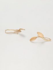 L instant d Or Złote kolczyki "Feuilles satinées" rozmiar: onesize. Żółte kolczyki L instant d Or, złote. Za 524.62 zł.