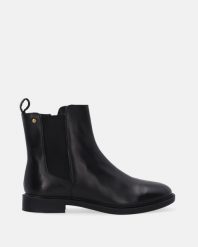 KLASYCZNE CZARNE SZTYBLETY SL-16568 BLACK. Czarne botki Venezia, bez wzorów, ze skóry, klasyczne, bez obcasa, bez zapięcia. Za 359.00 zł.