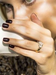 DIAMOND & CO Złoty pierścionek "Ma Panthère" z diamentami rozmiar: 52. Niebieskie pierścionki Diamond & Co, z diamentem, złote. Za 3,221.83 zł.