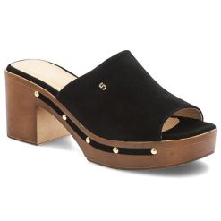 Czarne Klapki Simen Modne Obuwie Damskie W Stylu Boho. Czarne klapki Simen, bez wzorów, z jeansu, boho, bez obcasa, na obcasie, bez zapięcia. Za 339.00 zł.