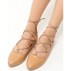 Beżowe Balerinki Coco. Baleriny marki Born2be. Za 39.99 zł.