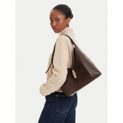 Torebka Furla. Brązowe torebki klasyczne Furla, bez wzorów, klasyczne, bez dodatków. Za 1,439.00 zł.
