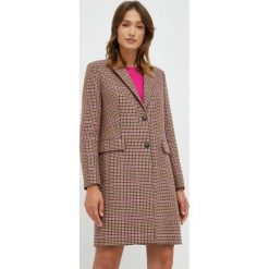 Tommy Hilfiger płaszcz damski przejściowy. Płaszcze Tommy Hilfiger, bez wzorów, z materiału, klasyczne, bez kaptura. Za 1,599.90 zł.