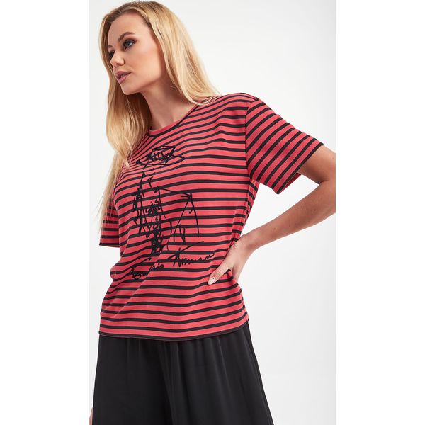 T-SHIRT EMPORIO ARMANI. T-shirty Emporio Armani, xl, bez wzorów, bez kołnierzyka, bez ramiączek. W wyprzedaży za 285.67 zł.