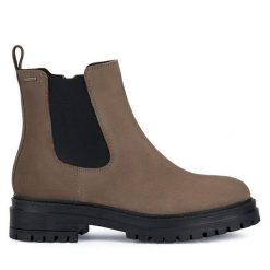 Botki Geox. Brązowe botki Geox, bez wzorów, bez obcasa, na płaskiej podeszwie, bez zapięcia. Za 439.99 zł.
