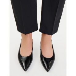 Baleriny Lasocki. Czarne baleriny Lasocki, bez wzorów, bez obcasa, bez zapięcia. Za 169.99 zł.