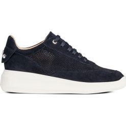 Geox - Buty. Niebieskie buty sportowe lifestyle Geox, bez wzorów, z materiału, sportowe, bez zapięcia. W wyprzedaży za 339.90 zł.