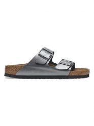 Birkenstock Klapki "Arizona" w kolorze czarnym rozmiar: 37. Czarne klapki Birkenstock, bez wzorów, klasyczne, z otwartym noskiem, bez obcasa, bez zapięcia. Za 301.48 zł.