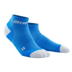 Skarpety do biegania damskie CEP Ultralight kompresyjne low-cut. Niebieskie skarpetki CEP, bez wzorów. Za 64.00 zł.