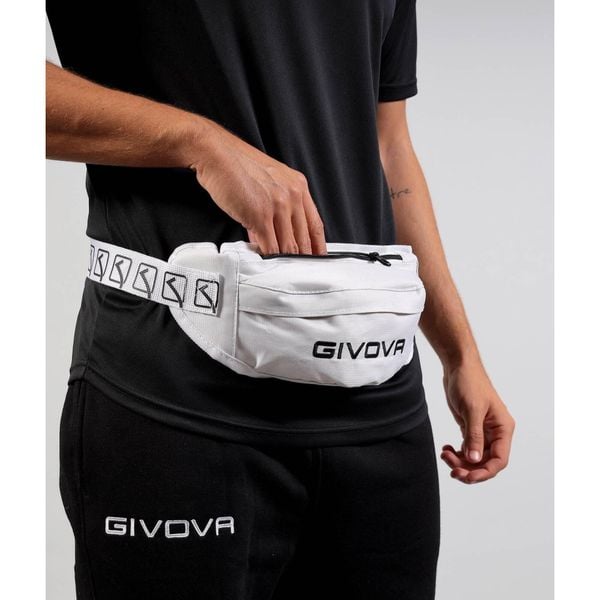 Nerka Givova White: Modna i Funkcjonalna. Białe nerki i saszetki Givova, bez wzorów, casualowe, bez dodatków. Za 86.30 zł.