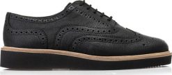 Clarks Półbuty damskie Clarks Baille Brogue 26157414. Półbuty wsuwane Clarks, bez wzorów, bez obcasa. Za 405.90 zł.