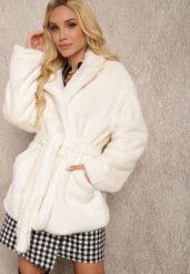 Kremowa Kurtka Dorima. Brązowe kurtki Renee, na zimę, l, bez wzorów, eleganckie, bez kaptura. W wyprzedaży za 118.99 zł.