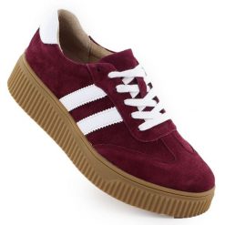 Skórzane półbuty damskie zamszowe na platformie bordowe Filippo DP6776. Czerwone półbuty wsuwane Filippo, bez wzorów, ze skóry, sportowe, bez obcasa, na platformie. Za 140.00 zł.