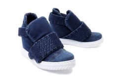 LANQIER 41C260 jeans, botki damskie. Niebieskie botki Lanqier, bez wzorów, z jeansu, bez obcasa, na koturnie, bez zapięcia. Za 194.94 zł.