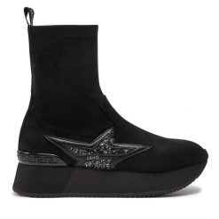 Botki Liu Jo. Czarne botki Liu Jo, bez wzorów, bez obcasa, na płaskiej podeszwie, bez zapięcia. Za 579.99 zł.