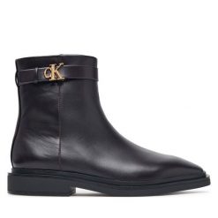 Botki Calvin Klein. Brązowe botki Calvin Klein, bez wzorów, bez obcasa, na płaskiej podeszwie, bez zapięcia. Za 749.99 zł.