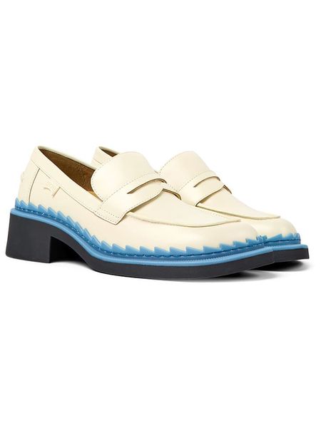 Camper Skórzane mokasyny w kolorze białym rozmiar: 37. Białe mokasyny Camper, bez wzorów, ze skóry. Za 368.09 zł.