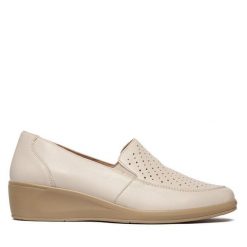 Półbuty Caprice. Półbuty wsuwane Caprice, bez wzorów, bez obcasa, na koturnie. Za 339.99 zł.