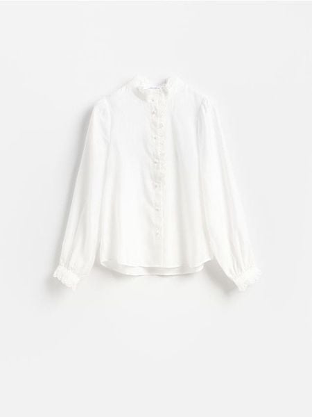 Koszula z lyocellem - biały. Białe koszule Reserved, l, bez wzorów, z lyocellu, bez kołnierzyka, bez ramiączek. Za 139.99 zł.