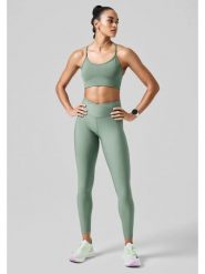 Legginsy Casall Overlap High Waist Tights. Fioletowe legginsy Casall, bez wzorów, klasyczne. Za 249.00 zł.