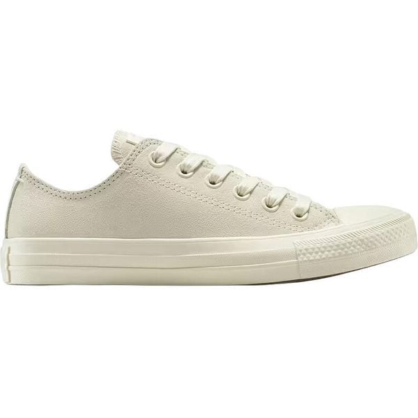 Buty sportowe Converse Chuck Taylor All Star. Brązowe buty treningowe Converse, bez wzorów, z zamszu, bez zapięcia, na fitness i siłownię. Za 490.00 zł.
