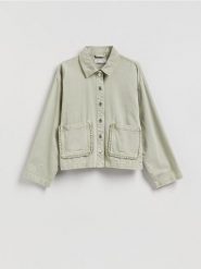 Jeansowa kurtka z kieszeniami - zielony. Zielone kurtki Reserved, l, bez wzorów, z bawełny, bez kaptura. Za 139.99 zł.