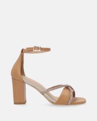 BEŻOWE SANDAŁY NA SŁUPKU 38505 PELL CAMEL. Brązowe sandały Venezia, bez wzorów, ze skóry, bez obcasa, na słupku, bez zapięcia. Za 359.00 zł.