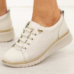 Beżowe skórzane półbuty damskie Filippo Dp7589/26. Brązowe półbuty wsuwane Filippo, na jesień, bez wzorów, z jeansu, casualowe, z okrągłym noskiem, bez obcasa, na koturnie. Za 219.00 zł.