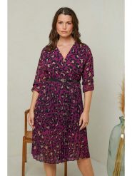Curvy Lady Sukienka w kolorze jagodowo-czarnym rozmiar: 44/46. Czarne sukienki Curvy Lady, na co dzień, bez wzorów, klasyczne, bez kołnierzyka, bez ramiączek, midi, proste. Za 160.58 zł.
