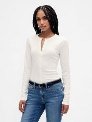 GAP Kardigan w kolorze kremowym rozmiar: XS. Brązowe swetry GAP, xs, bez wzorów, bez ramiączek. Za 66.47 zł.