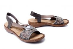 RIEKER 608B9-45 grey, sandały damskie. Szare sandały Rieker, bez wzorów, z gumy, bez obcasa, bez zapięcia. Za 289.90 zł.