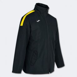 Kurtka wiatroszczelna Joma Trivor. Czarne kurtki Joma, bez wzorów, z polaru, z kapturem. Za 335.60 zł.