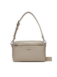 Calvin Klein Torebka Ck Must Convertible Camera Bag K60K612280 Beżowy. Brązowe torebki klasyczne Calvin Klein, bez wzorów, ze skóry, bez dodatków. Za 279.99 zł.