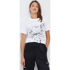 PS Paul Smith t-shirt bawełniany kolor biały. Białe t-shirty PS PAUL SMITH, bez wzorów, z bawełny, bez kołnierzyka, bez ramiączek. Za 439.99 zł.